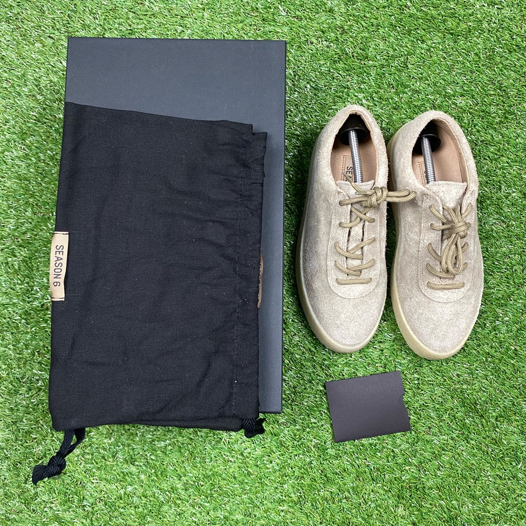 New In Box Yeezy Season 6 Crepe Sneaker Thick Shaggy Suede Taupe Tonial Size 38